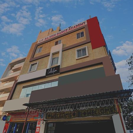 Collection O White Riviera Near Kondapur Hotell Hyderabad Exteriör bild